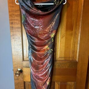 Elegant Multicolor Draped Fabric by Unknown Brand